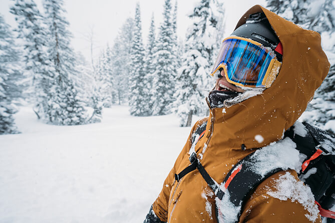 Understanding the new technology behind low-light ski goggle lenses ...